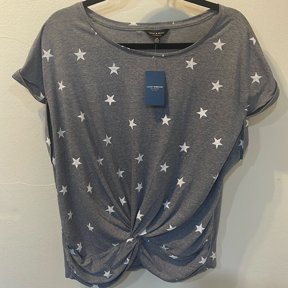 NEW WITH TAGS! Lucky Brand Women’s Twist Front Shirt Size - Large